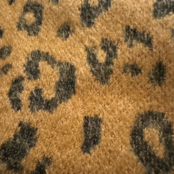 NWT leopard crop top Forever 21 - Picture 2 of 4